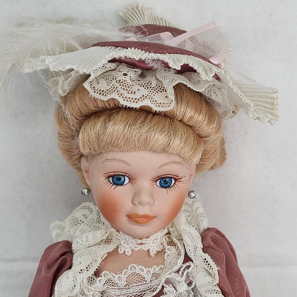 Porcelain Anastasia "Missy" Fine Bisque Cynthia Woodie Heritage Dolls 12" Tall